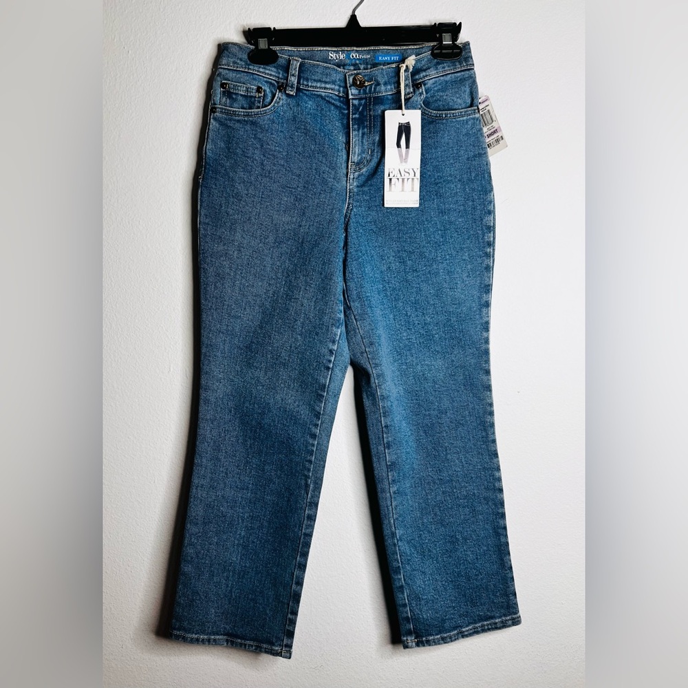 Style and Co Jeans Womens 6  PETITE Shot Blue Denim Relaxed Leg Tapers At Ankle